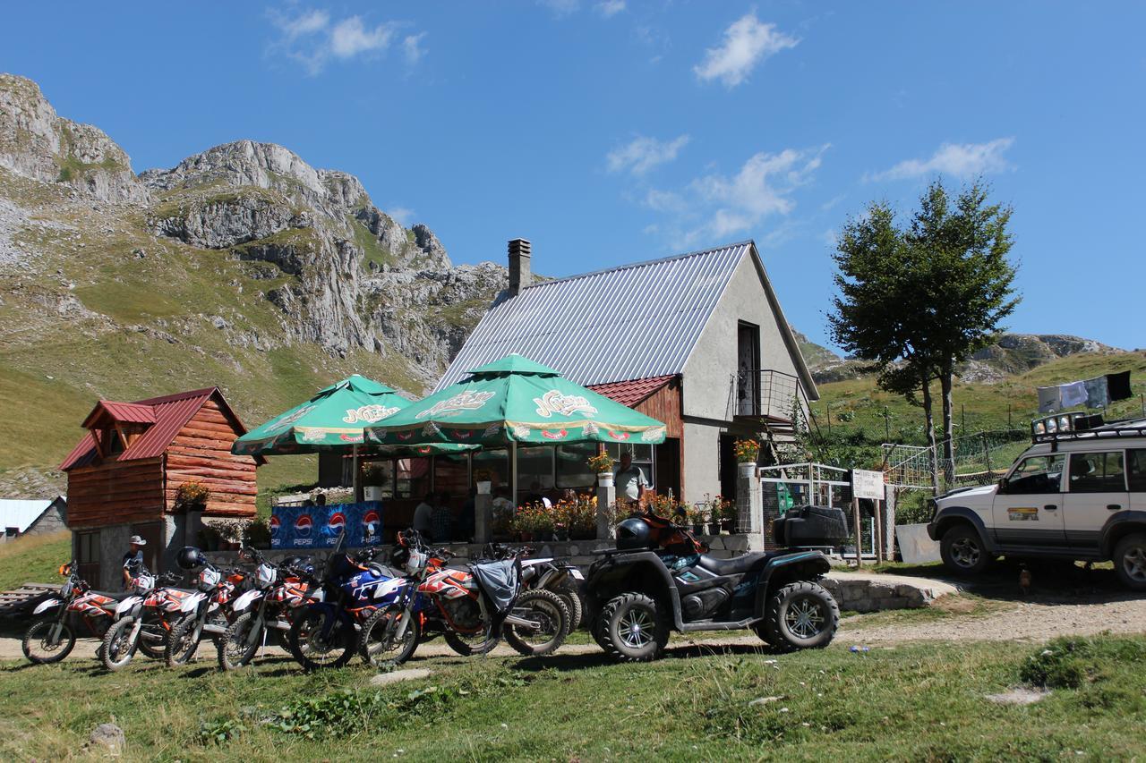 Rural Household Minic - Kapetanovo Jezero Vandrarhem Kolašin Exteriör bild