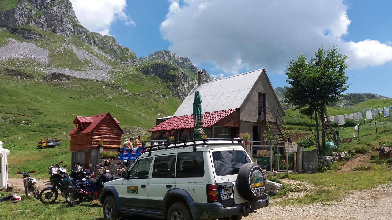 Rural Household Minic - Kapetanovo Jezero Vandrarhem Kolašin Exteriör bild