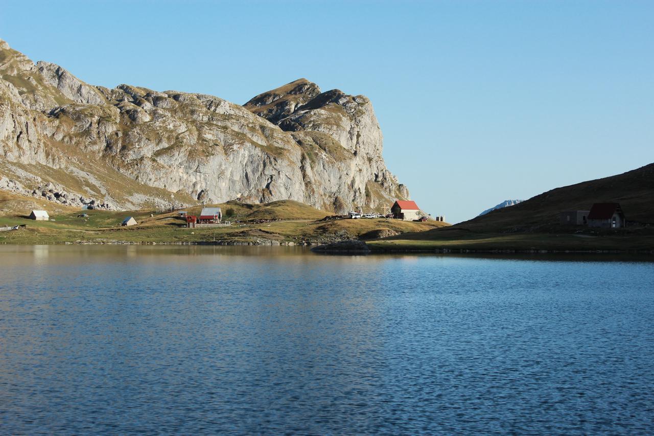 Rural Household Minic - Kapetanovo Jezero Vandrarhem Kolašin Exteriör bild
